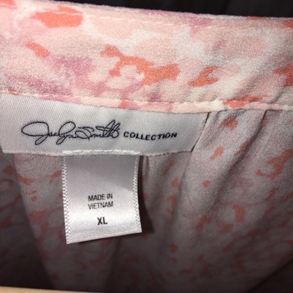 Jaclyn Smith Pink Dot Button Down - Picture 5 of 5